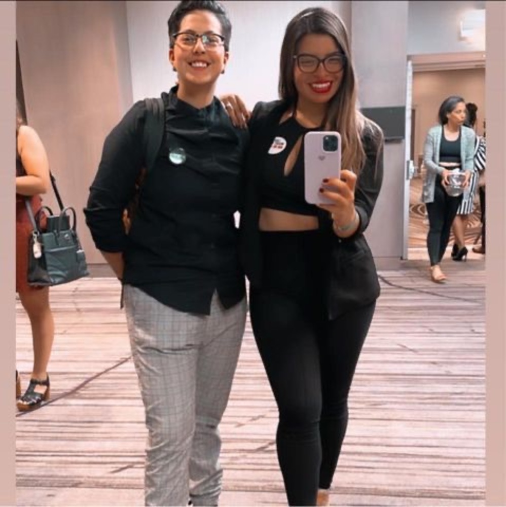 Meet your Posher, Daphne